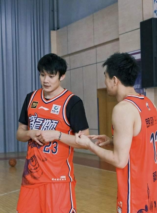 丁彦雨航nba,丁彦雨航NBA打了多久