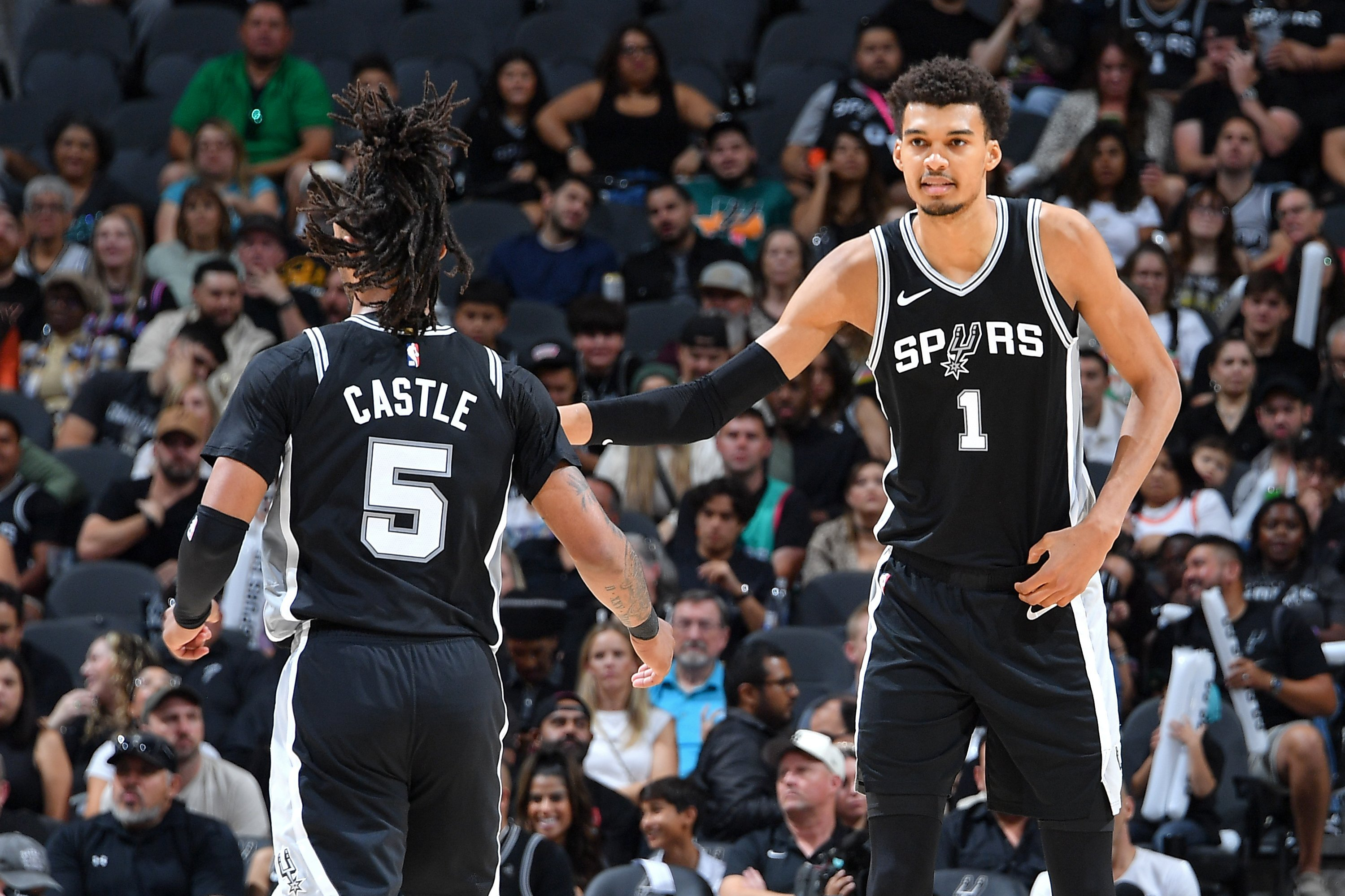 nba勇士vs马刺,NBA勇士VS马刺直播
