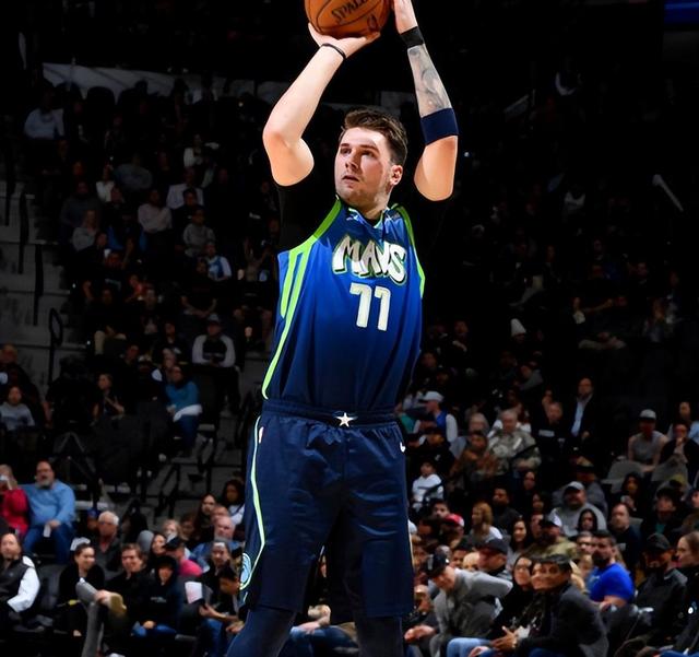 nba上将,NBA上将罗宾逊