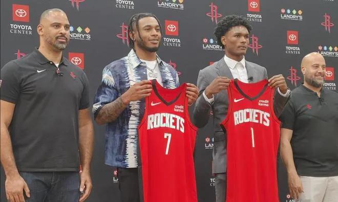 nba20号,nba20号女裁判詹娜雷诺图片大全